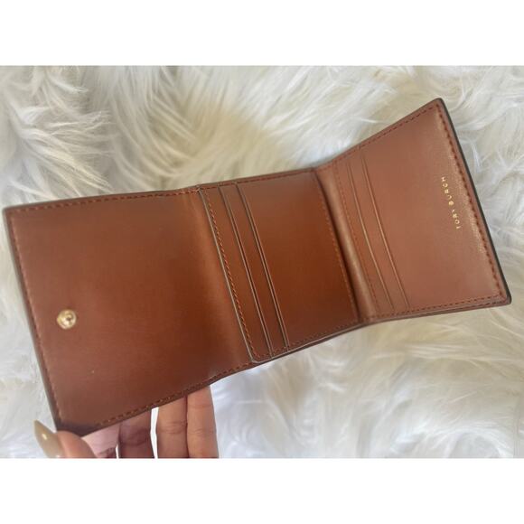 LIMITED TIME SALE - $235 Tory Burch Britten Crocodile Bifold wallet Amber Brown - Picture 6 of 6
